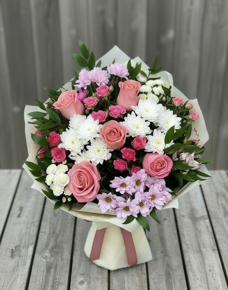 Букет цветов из: Альстромерии, Гвоздики, Розы и Хризантемы в Оренбург