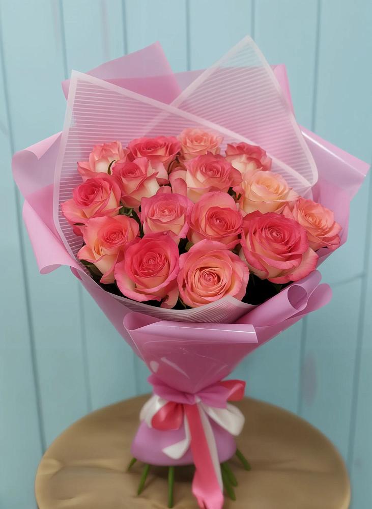 Букет 15 Розовых роз Равель в Оренбург