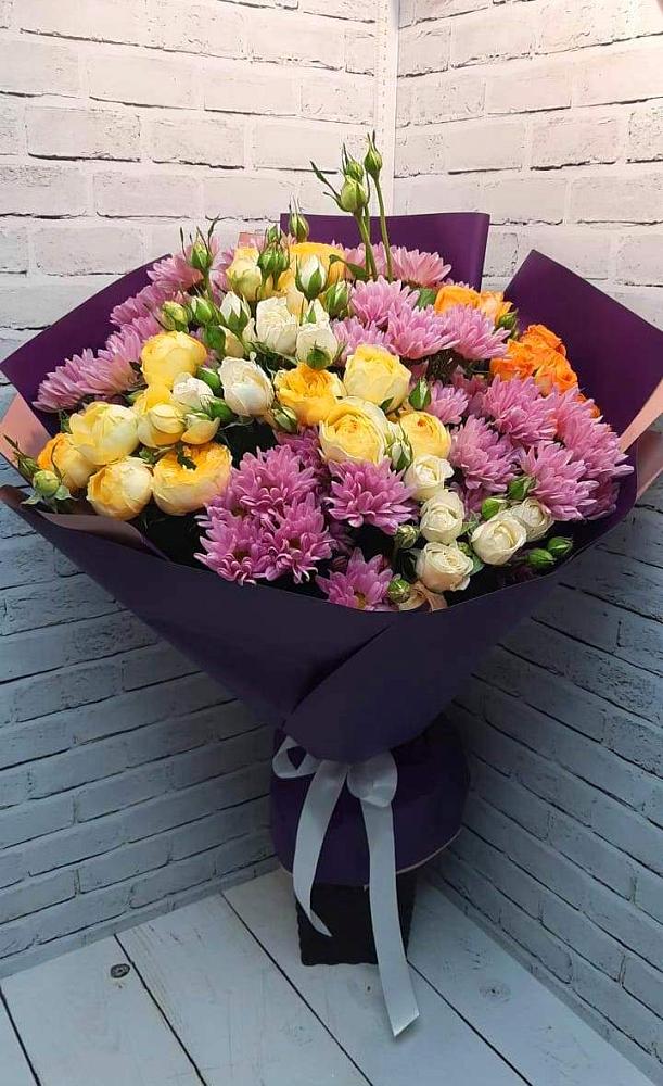 Букет цветов из: Хризантемы и Розы в Оренбург