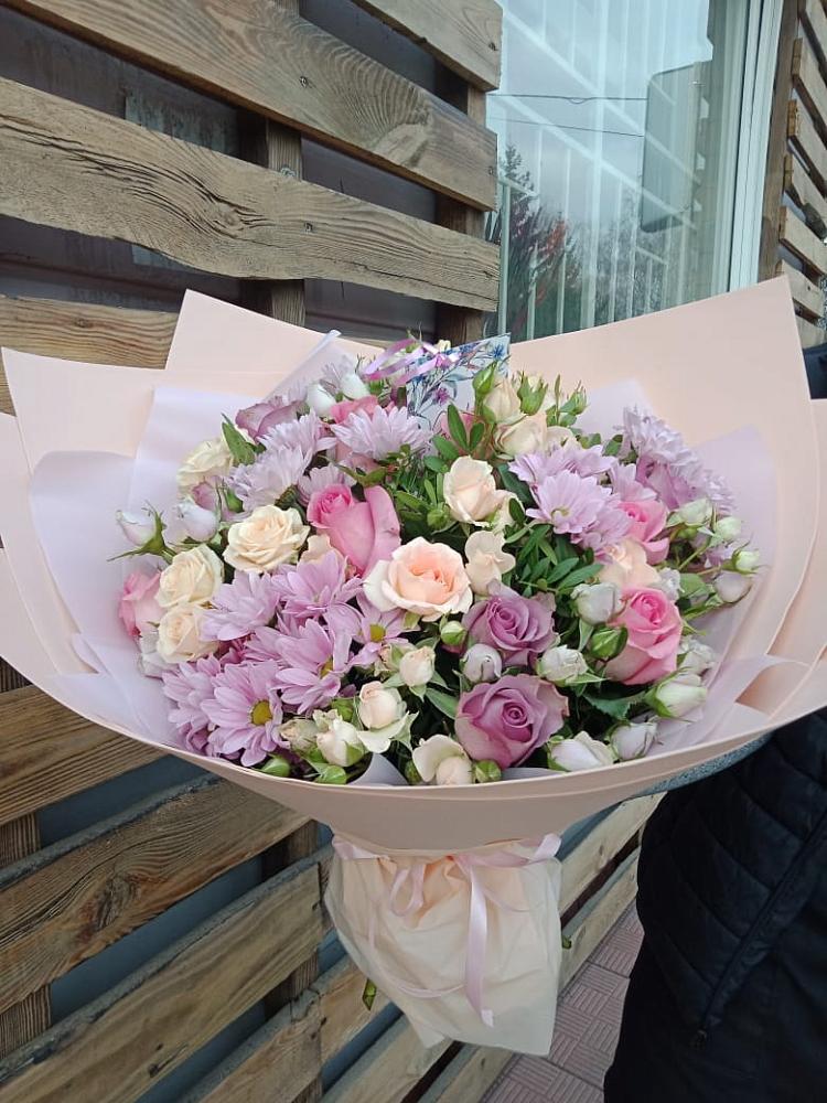 Букет цветов из: Розы и Хризантемы в Оренбург