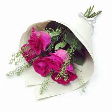 Букет цветов из:  Розы в Оренбург