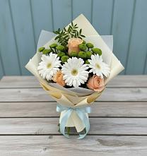 Букет цветов из:  Герберы, Розы и Хризантемы в Оренбург