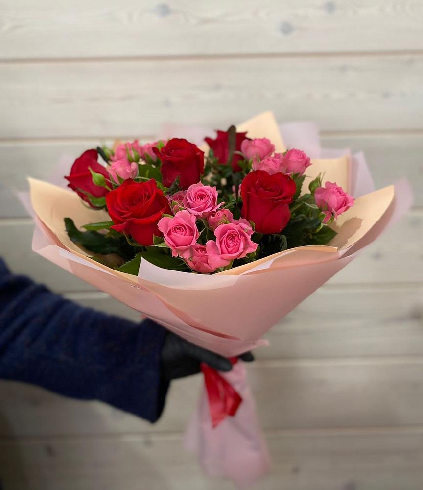 Букет цветов из: Розы в Оренбург