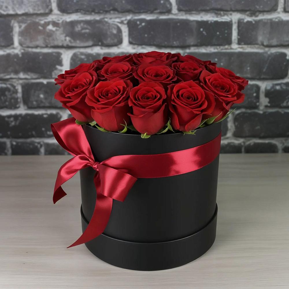 Цветочная композиция из Розы в шляпной коробке в Оренбург