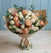Букет цветов из:  Альстромерии и Розы в Оренбург