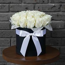 Цветочная композиция из Розы в шляпной коробке в Оренбург